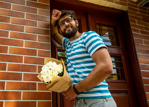 Romantic Doorstep Visit.