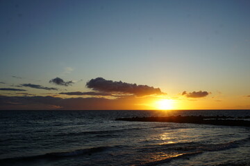 Fototapeta premium sunset over the sea