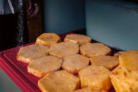Anana asada para preparar postre