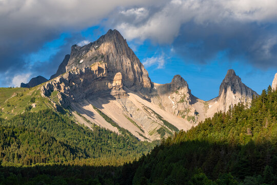 Mountain peak (Tete de Vacheres) of Devoluy Massif in Vercors Park, French Alps. La Jarjatte Valley, Drome, France