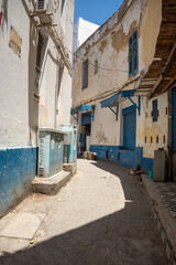 Obraz premium Alley in the medina in Tunis, Tunisia