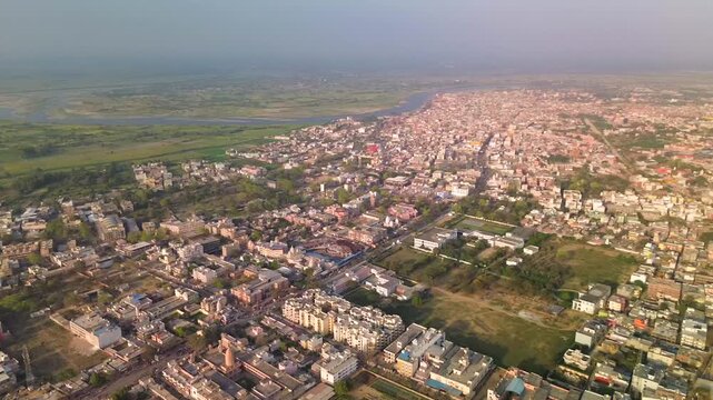 A 360-degree view of the holy city of Vrindavan and the sacred Yamuna River. Taken from a drone at an altitude of 100 meters.
