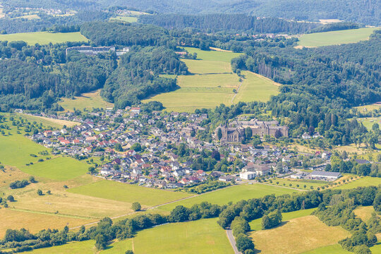 Laufaufnahme Hausen Wied k&uuml;hl