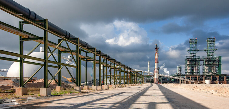 Oil refinery in the Caribbean