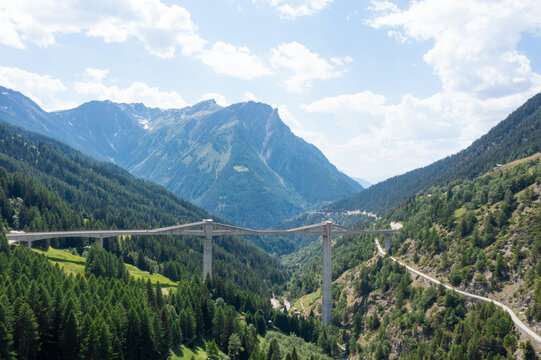 Ganterbr&uuml;cke, a spectacular bridge over the Simplon Pass. Made of concrete, it's a high-quality engineering feat.