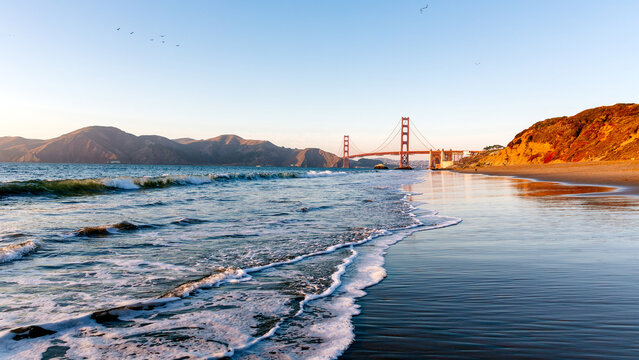 ocean waves near the golden gate bridge 
