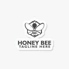 Naklejka premium Honey bee logo sticker isolated on gray background