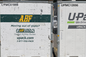 Obraz premium ABF/U-pack storage containers in Toronto