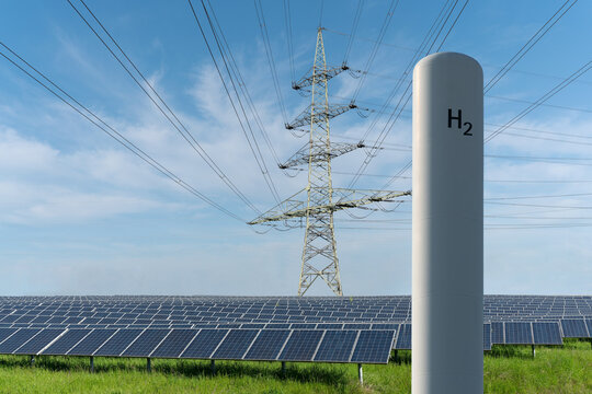 Photovoltaikpark mit Wasserstoffspeicher und Stromnetz
