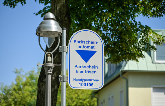 Parkscheinautomat, Schild, Handyparken, Wilmersdorf, Berlin, Deutschland