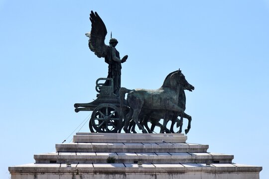 Roma - Quadriga occidentale sul terrazzo panoramico dell'Altare della Patria