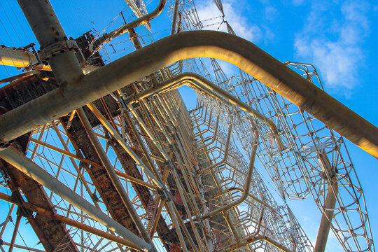 The famous USSR radar "Duga" as known as russian woodpacker. Still can be found in Chornobyl exclusion zone, but radar is abandoned but showed in computer games. 