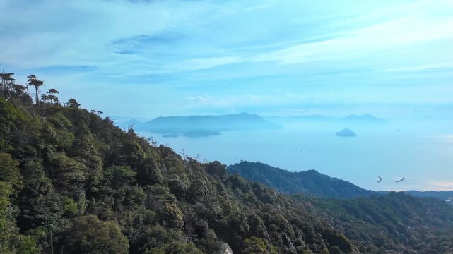 瀬戸内海の島々の風景