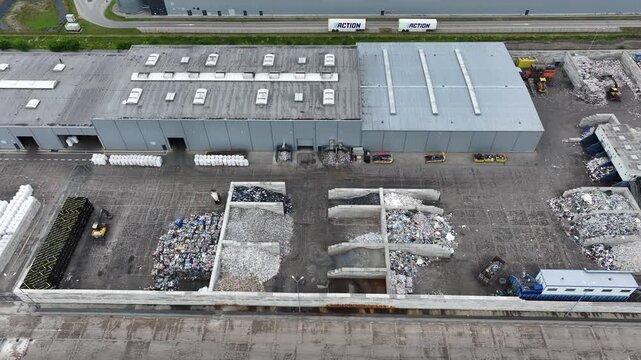 Processing plastic waste at recycling facility for sustainable management