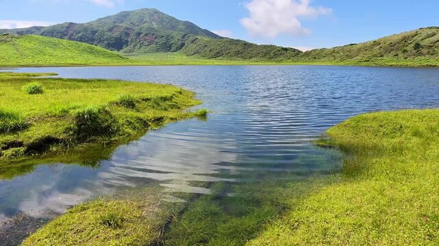 夏の草千里ヶ浜　阿蘇