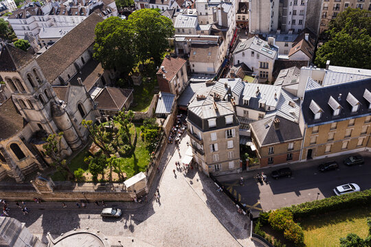 Vue panoramique de Paris depuis une tour de la basilique du Sacr&eacute;-C&oelig;ur de Montmartre
