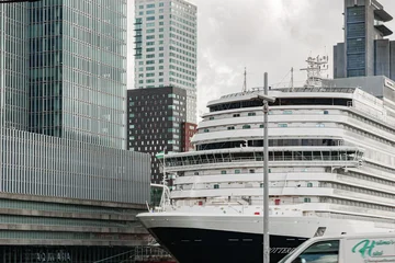 Fototapeten Rotterdam Rotterdam - Schiff  © Roland-Guido Marx