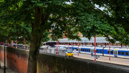 London - 07 12 2022: Marylebone Station platforms from Boston Place © Mauro