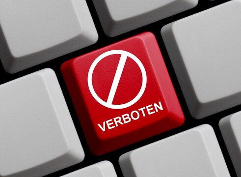 Rote Computer Tastatur zeigt Verboten