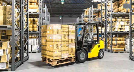Fototapeten Restaurant Forklift moving pallet boxes in warehouse 3d  © tiero