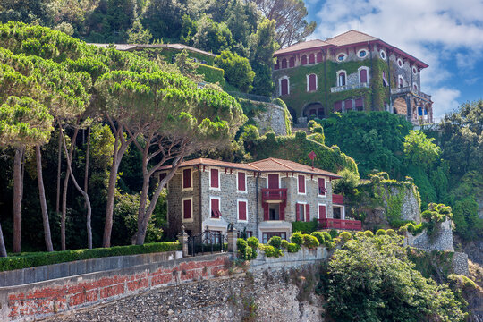 The famous Villa Agnelli (Italian: Villa Agnelli), located on the coast of the resort town of Levanto in the Liguria region of northwestern Italy. 