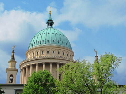potsdam, deutschland - kuppel der st. nikolaikirche