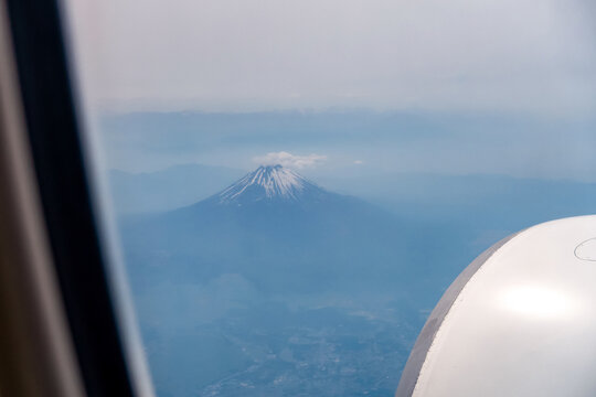 Mount Fuji, the iconic symbol of Japan, during the season of autumn foliage, a period of exceptional beauty.kawaguchiko,japan.