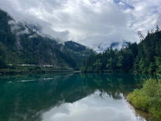 Fototapeta premium Arrow Bamboo Lake, Jiuzhaigou Valley Scenic and Historic Interest Area, Sichuan, China