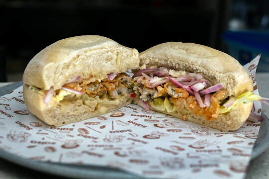 Pan con pejerrey