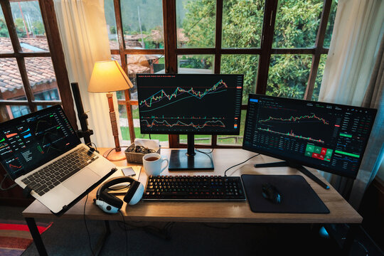 Trading Stock on Multiple Screens at Home