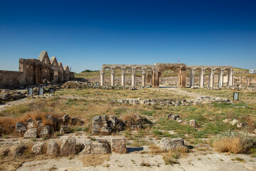 Fototapeta premium Historic Great Mosque of Harran and Ancient Ruins in Sanliurfa, Turkey