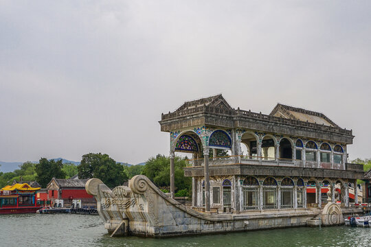 La Nave di Pietra (Sh&iacute; Fǎng, 石舫)