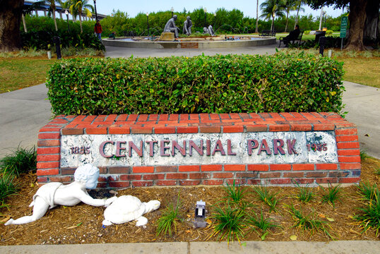 Uncommon Friends statue of Henry Ford Thomas Edison and Harvey Firestone in the Centennial Park downtown Ft Fort Myers Florida FL. 07.04.26