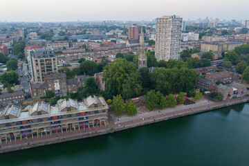 Obraz premium Aerial View over London Shadwell Basin, St Paul's Church, and Neighbourhood