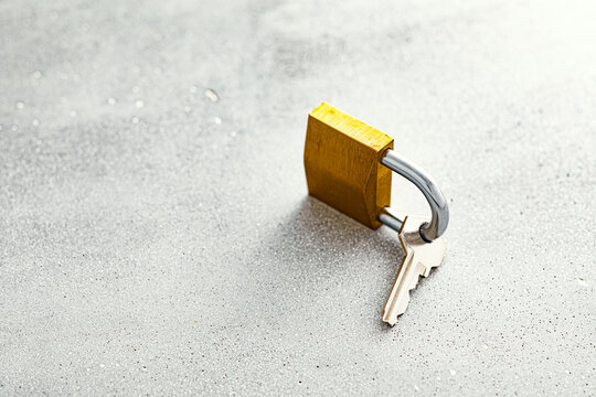 Unsolvable Problem and Paradox Concept with Lock and Key