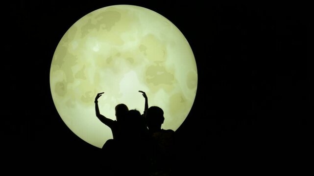 Thailand&rsquo;s Festival of Loy Krathong Celebration