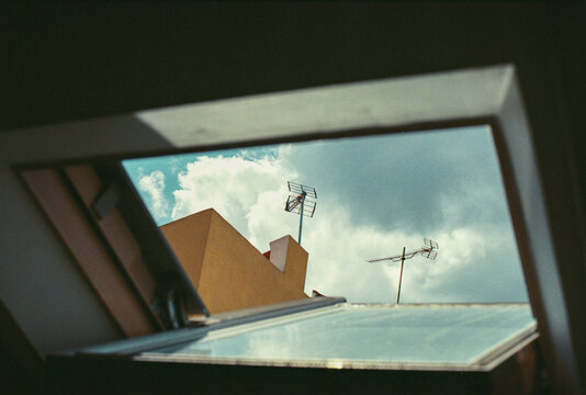 Skylight Roof Antennas