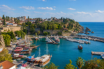 Obraz premium Scenic View of Antalya Old Harbor and Mediterranean Coast, Turkey