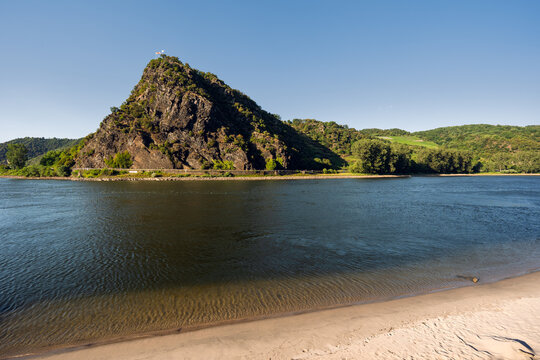 Niedrigwasser am Rhein