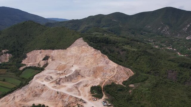 exploitation of dolomite aggregates