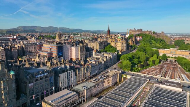 Edinburgh Old Town aerial view from Waverley Train Station including St Giles' Cathedral and Edinburgh Castle in Edinburgh, Scotland, UK. Old town Edinburgh is a UNESCO World Heritage Site since 1995.