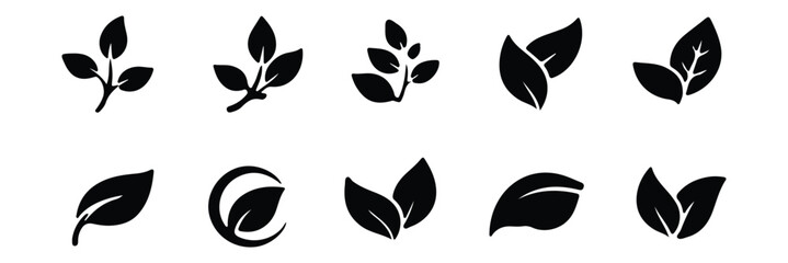 Fototapeta premium Green leaf icons set. Leaves icon on transparent background. Collection green leaf. Elements design for natural, eco, vegan, bio labels. 