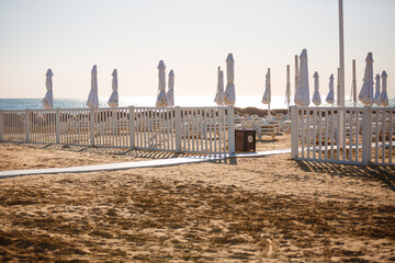 Fototapeta premium beach umbrellas and chairs