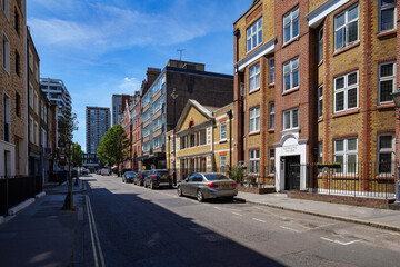 Obraz premium London - 07 11 2022: Crawford Place mixed brick residential street
