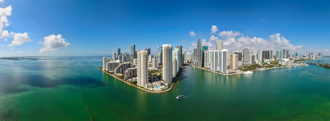 Obraz premium Aerial view of Brickells skyline. Panoramic cityscape of Brickell Miami. Skyscrapers of Brickell. Scenic view of the Brickell financial district. Brickell in Miami Beach.