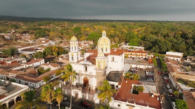 Drone circling the Parroquia de San Miguel Arc&aacute;ngel in the magical town of Comala, Mexico