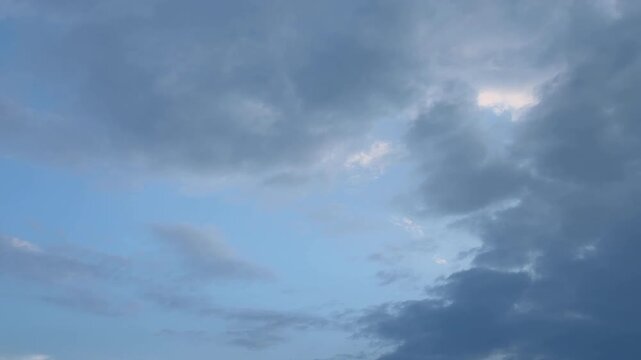 雨上がりの空」の写真素材 | 6,891件の無料イラスト画像 | Adobe Stock