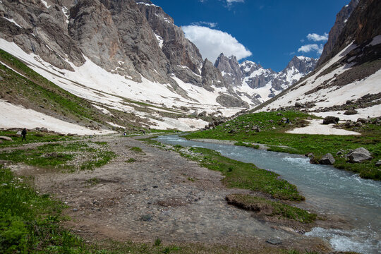 Cennet Cehennem Valley in Hakkari Turkey Dramatic Mountain Landscape and Deep Canyon