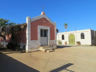Fototapeta premium beautiful colonial architecture on Todos Santos-pueblo magico/magical town- in Baja California Sur, Mexico