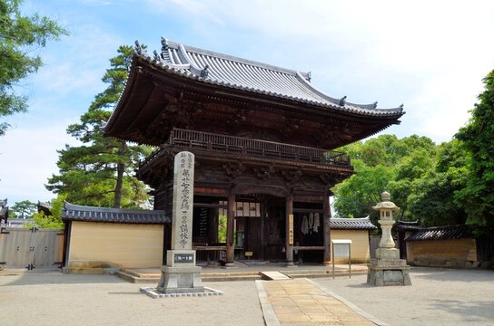 鶴林寺 仁王門